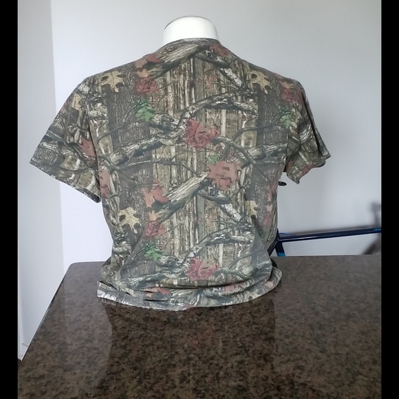 T shirt - Picture 2 of 3